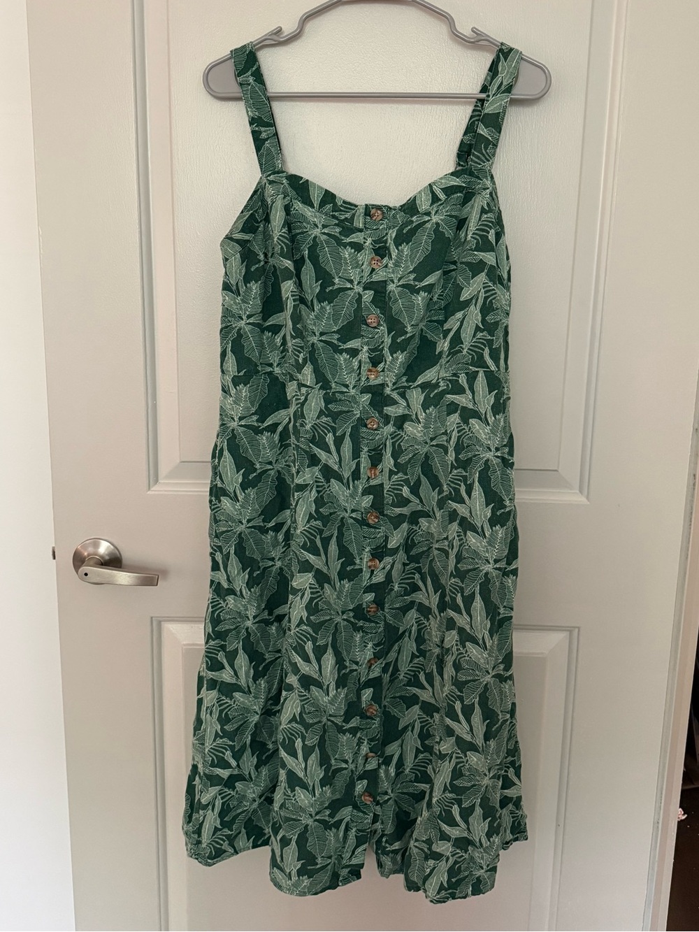 Market and spruce green tank top dress